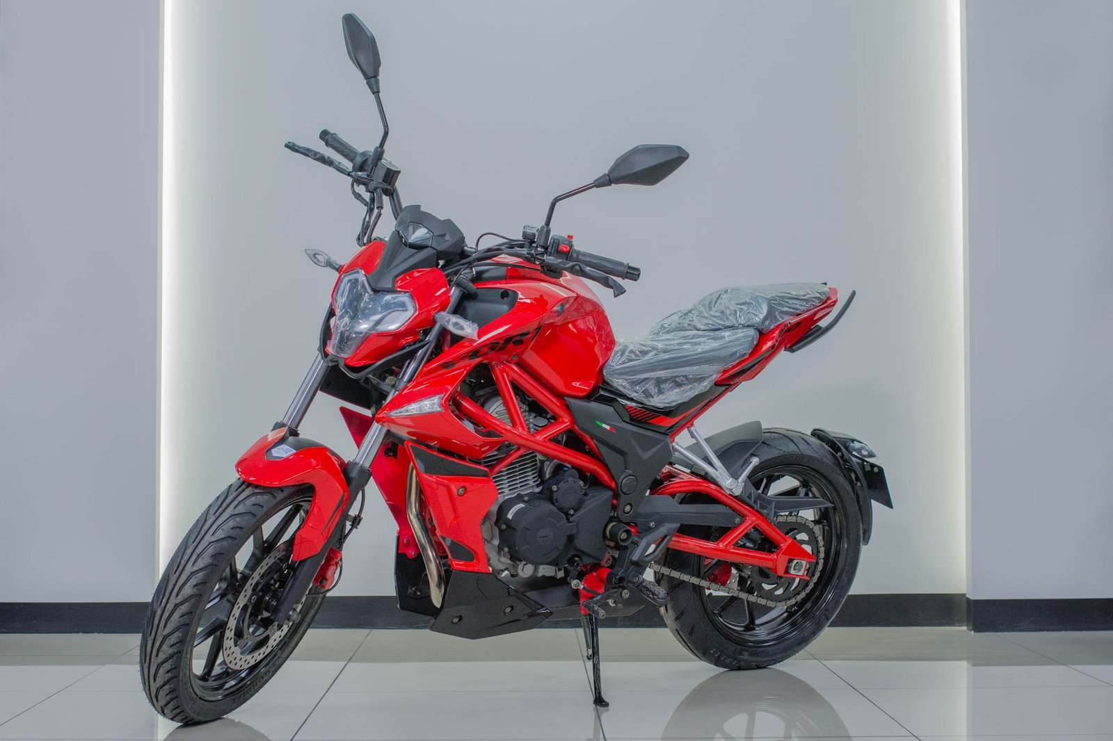 Moto Naked